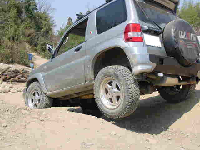 pajero flares